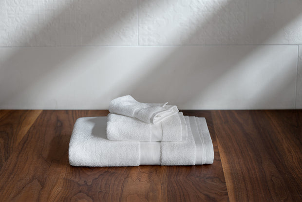 Classic Hotel Towels, 4 Piece Bath Towel Set